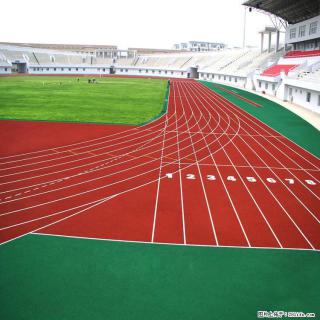 跑道起鼓、掉粒、褪色？美福来工艺从根源解决三大难题 - 绵阳28生活网 mianyang.28life.com